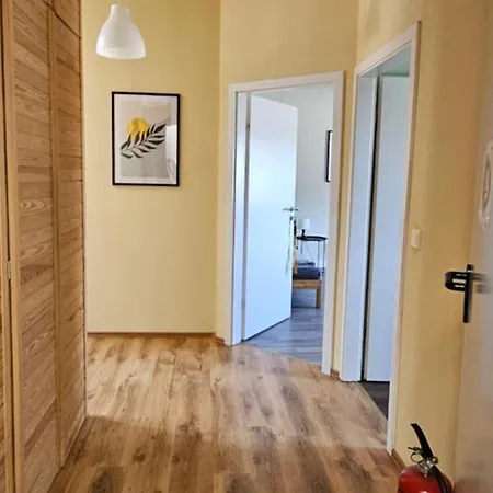Fuer 10 - Ideal Fuer Gruppen Und Familien Apartment